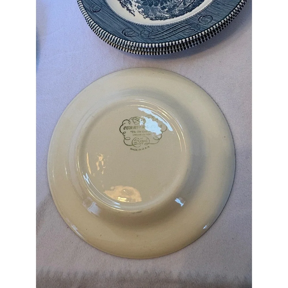 Royal China courier and eyes